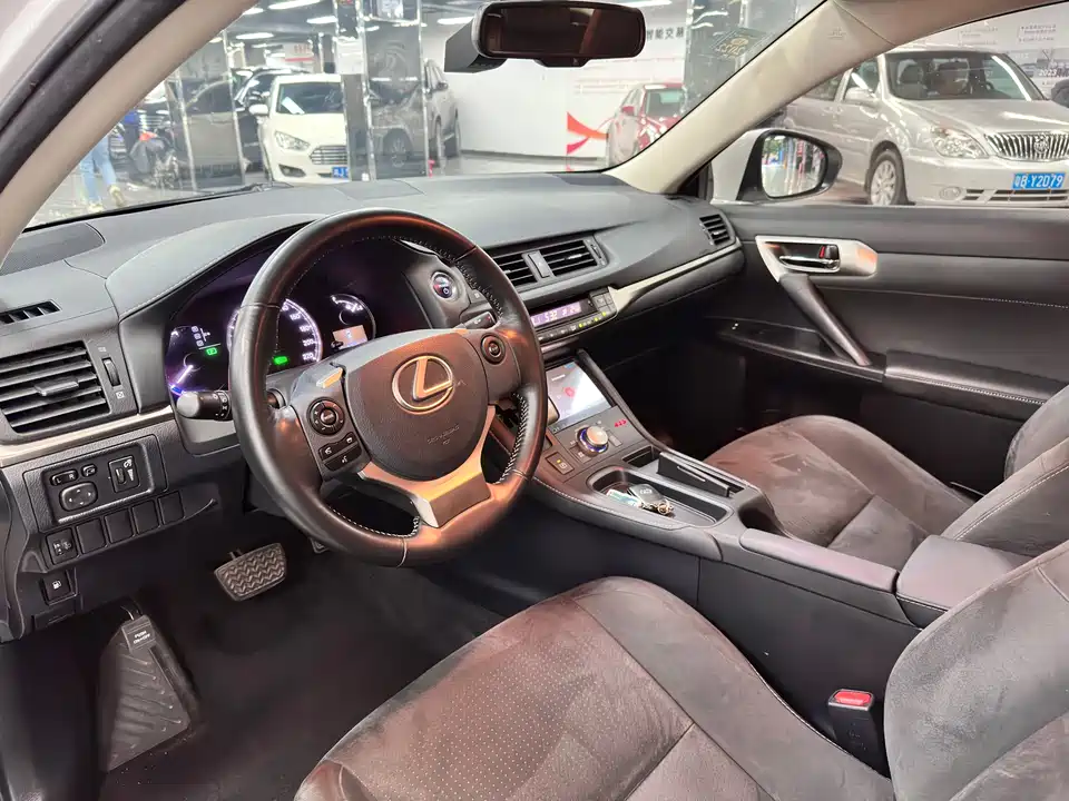 Lexus CT
