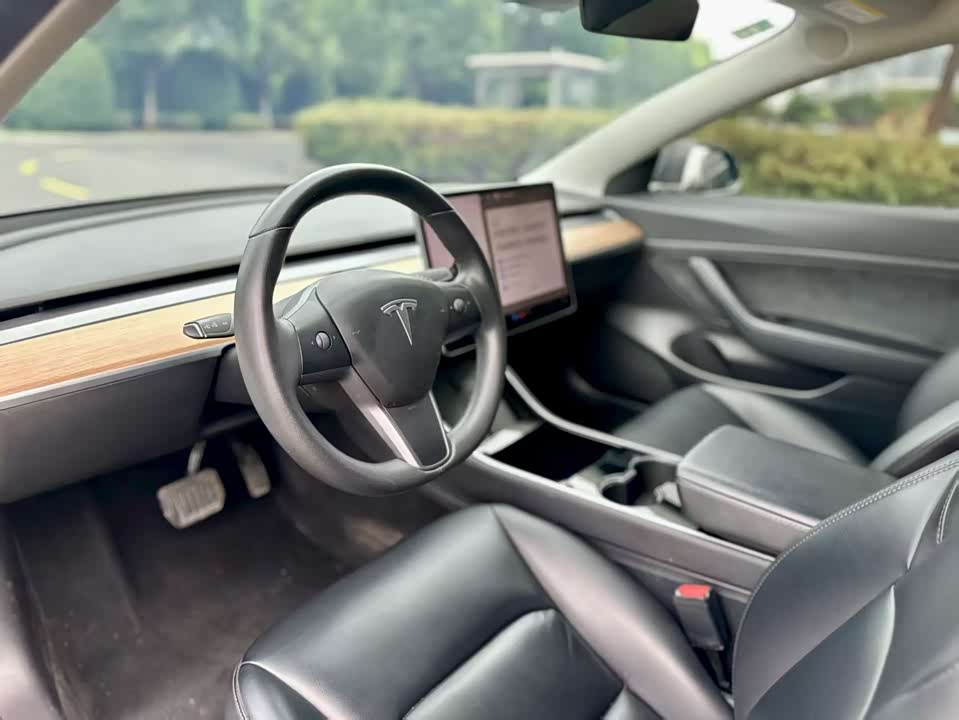 Tesla Model 3 Tesla Model 3