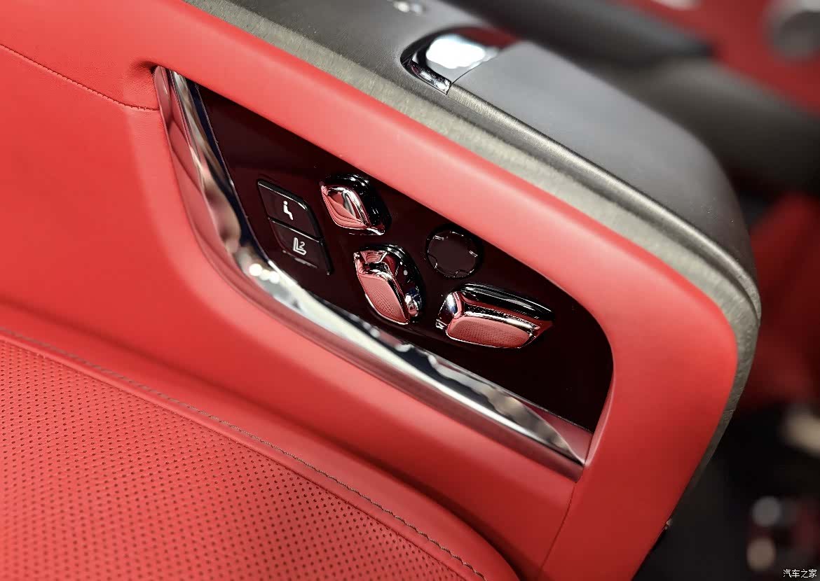Rolls-Royce Cullinan, 2020 9