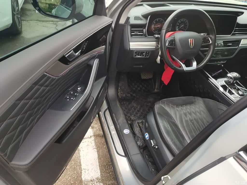 Hongqi HS5, 2022 16