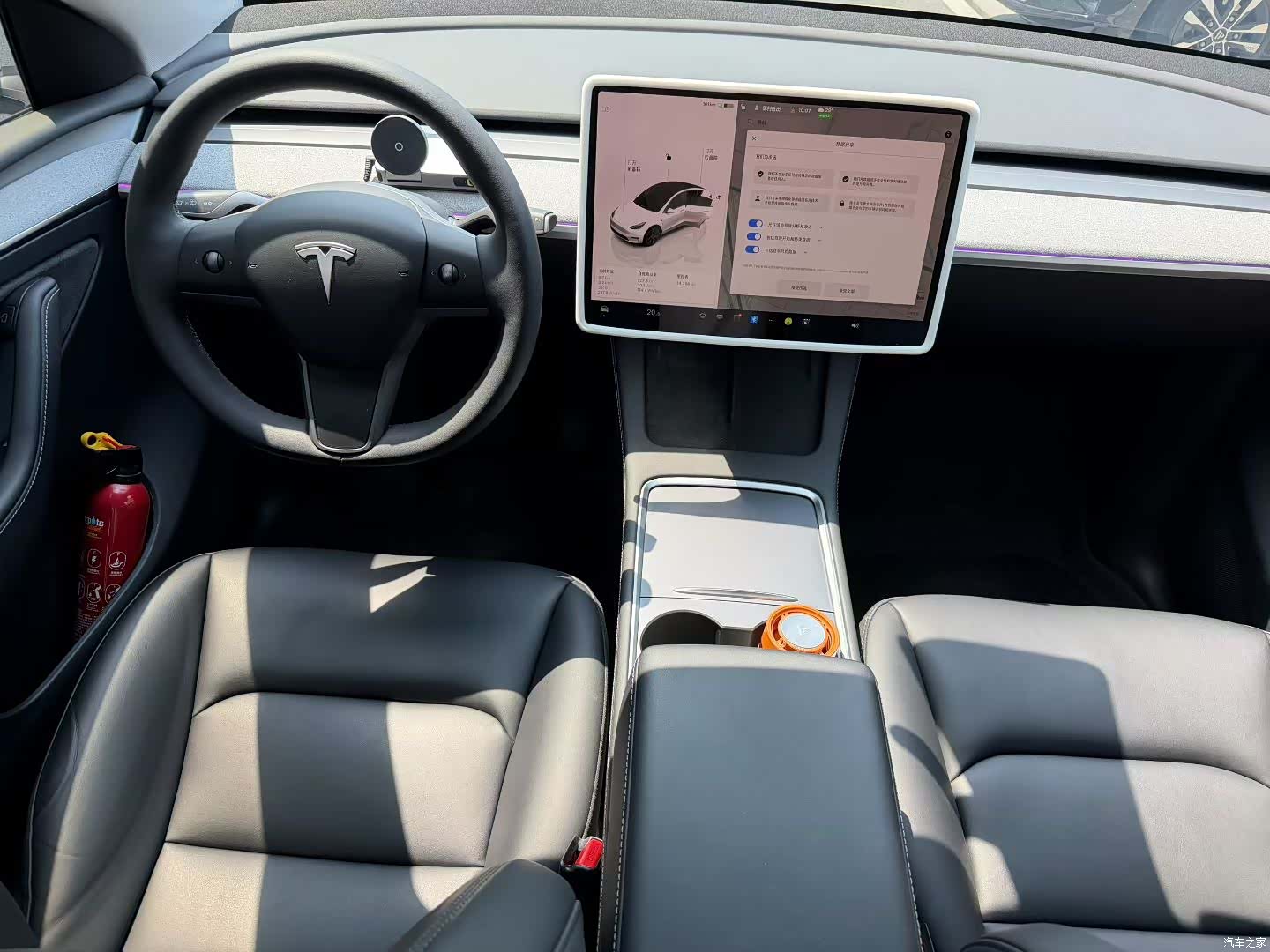 Tesla Model Y, 2024 6