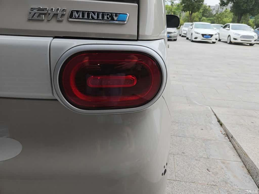 Wuling MINIEV, 2025 8