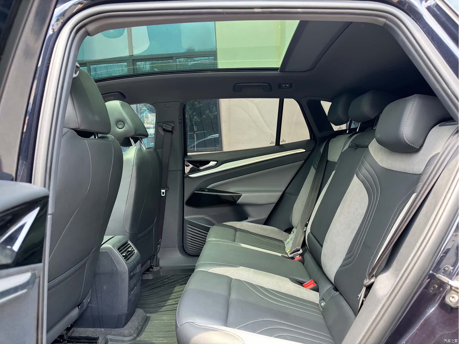 Volkswagen ID.4, 2023 6