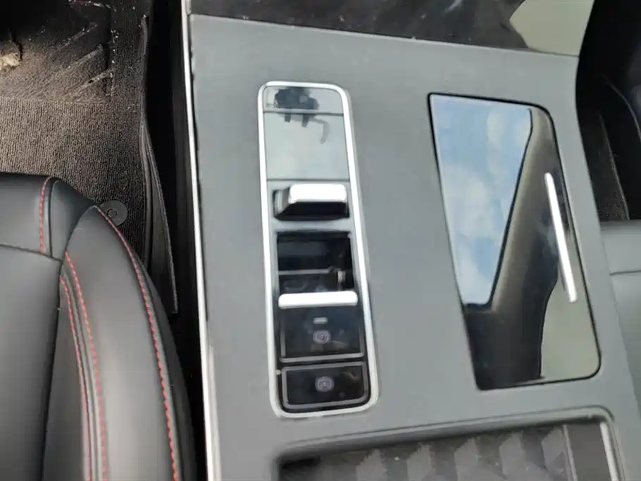 Exeed Chasing the wind