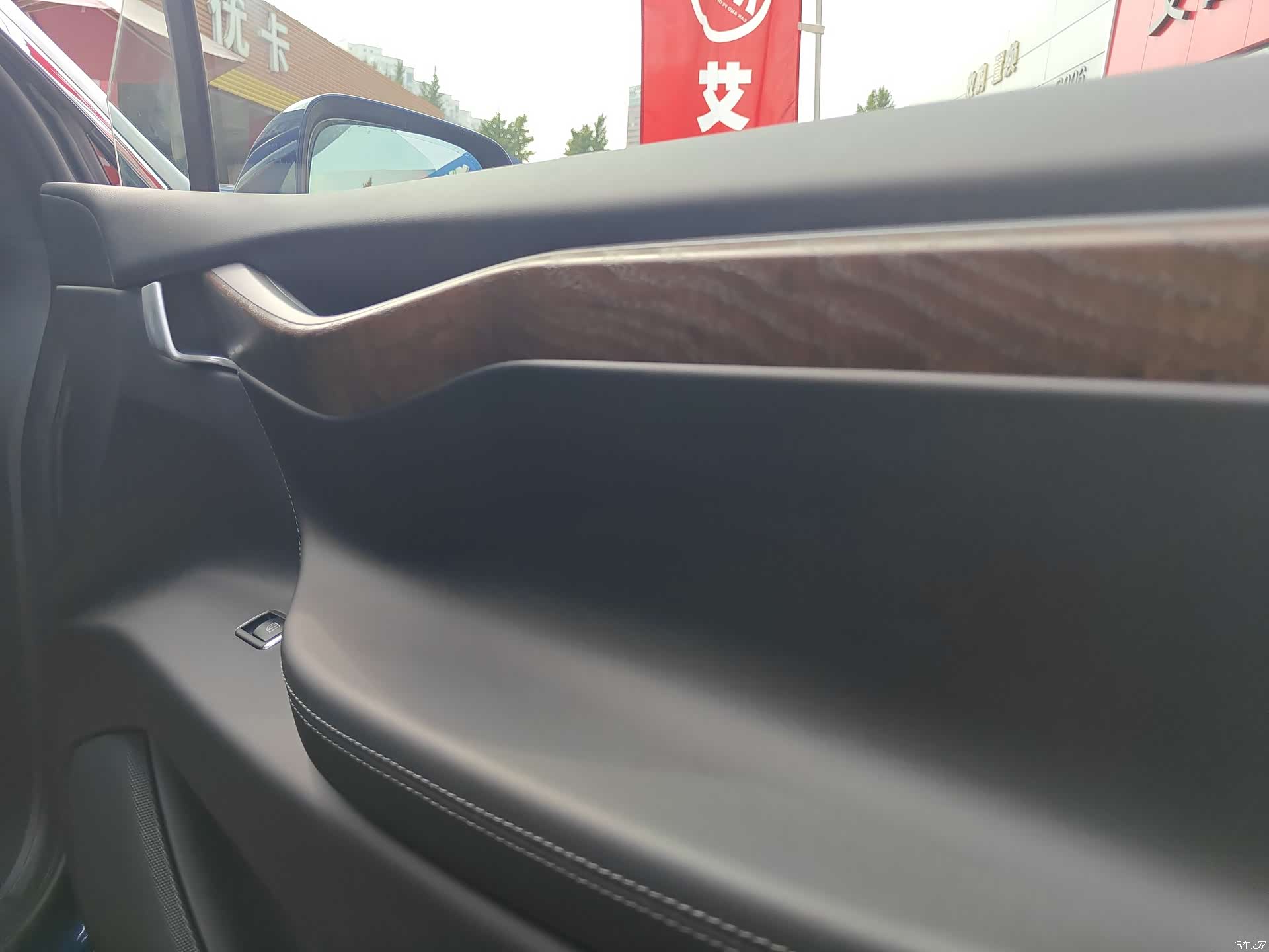 Tesla Model X, 2019 24