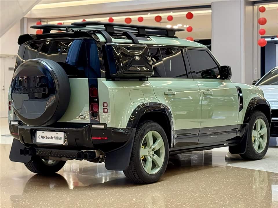 Land Rover guard