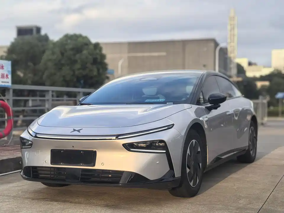XPENG P7+