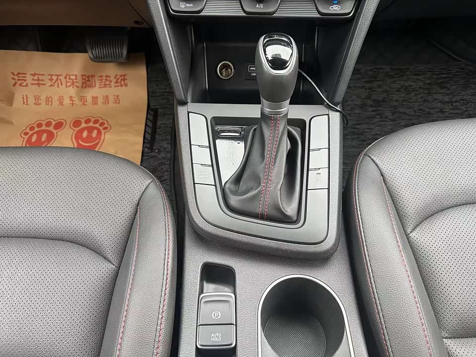 Hyundai Lead