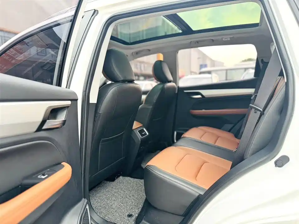 Geely Vision X6