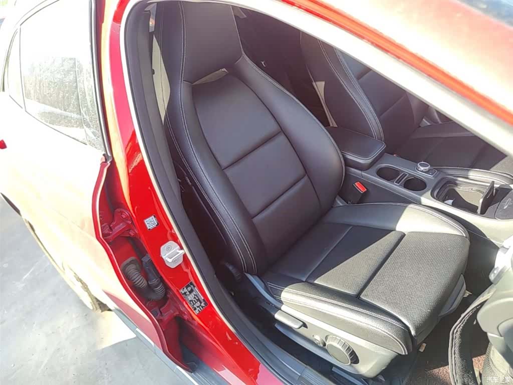Mercedes-Benz GLA, 2016 25