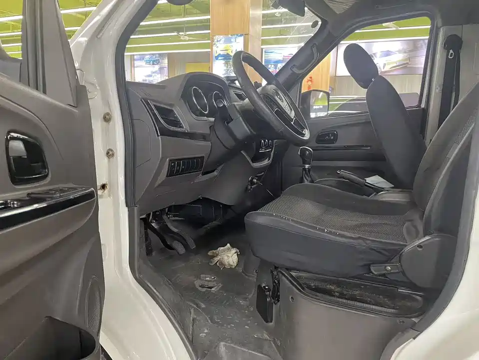 Dongfeng Yufeng Yufeng EM26