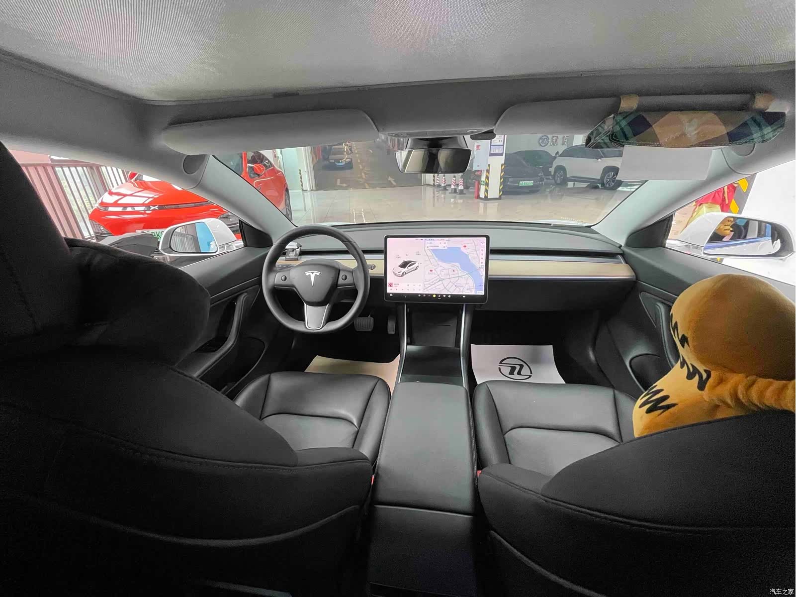 Tesla Model 3, 2020 13