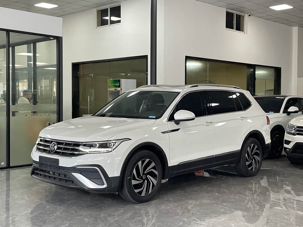 Volkswagen Tiguan L