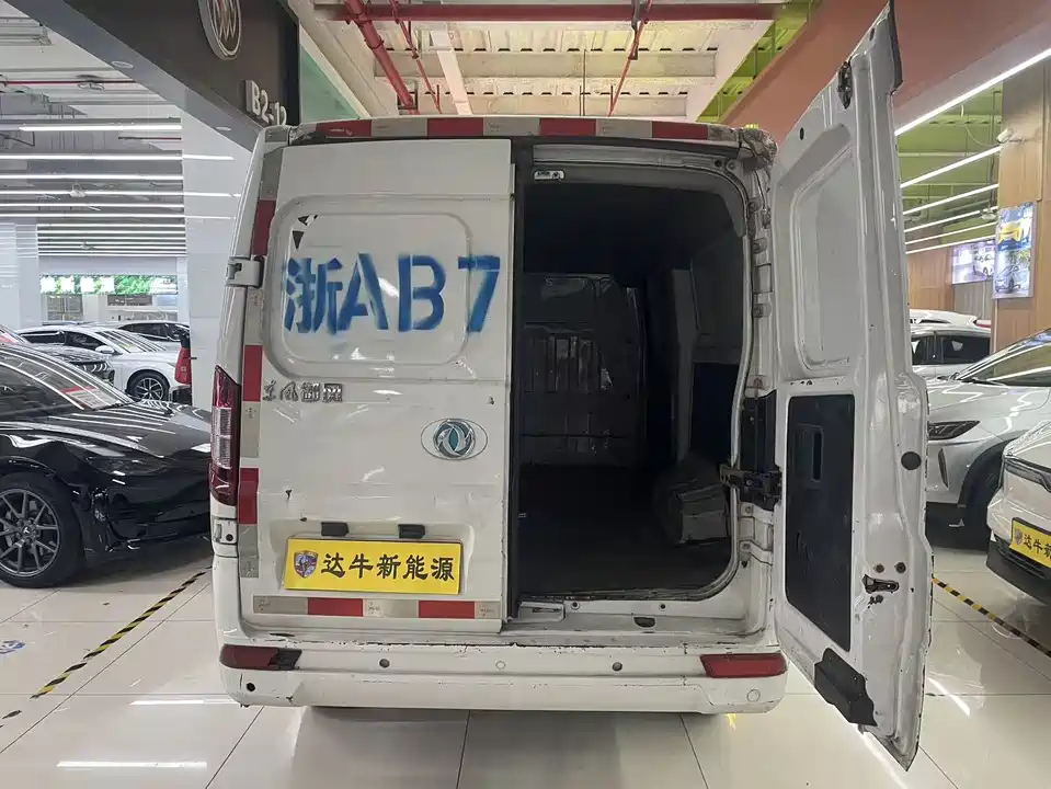 Dongfeng Yufeng Yufeng EM26