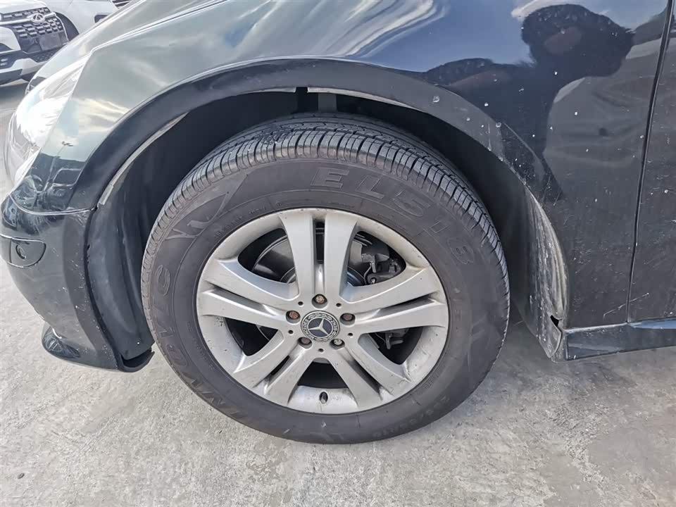 Mercedes-Benz R-class