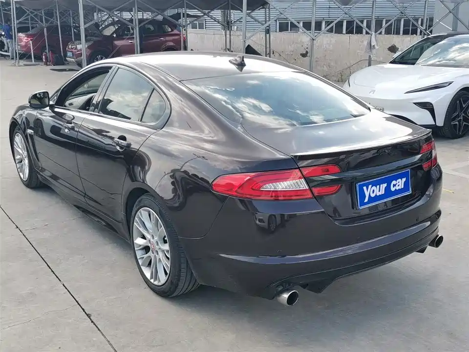 Jaguar XF
