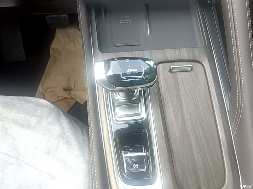 Geely Xingyue L, 2026 14