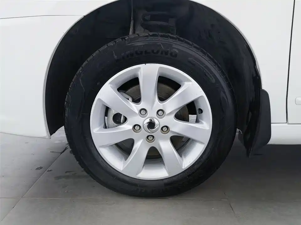 Dongfeng Junfeng E11K