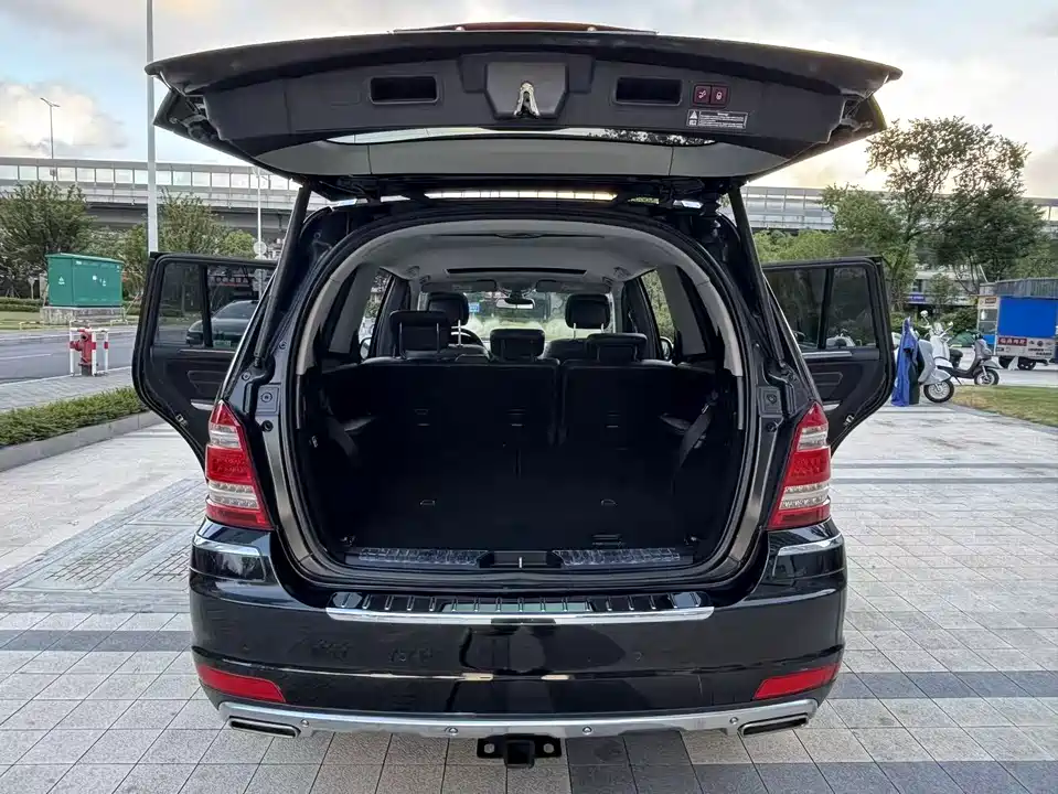 Mercedes-Benz GL grade