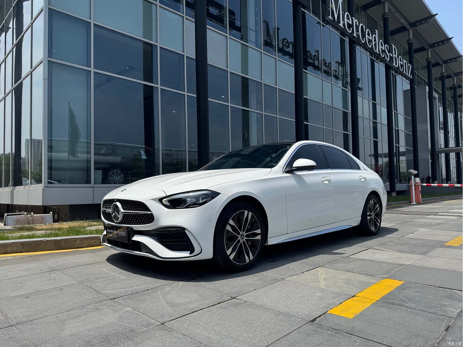 Mercedes-Benz C-Class, 2023 1