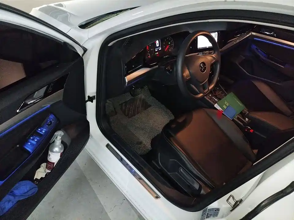 Volkswagen Bora Pure Electric