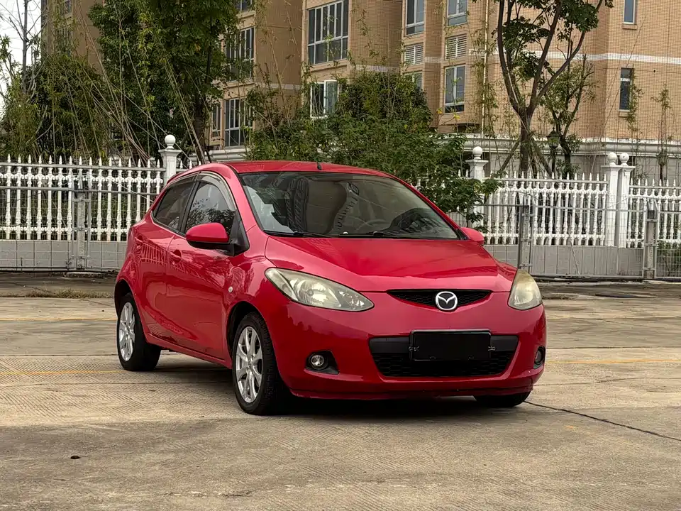Mazda 2