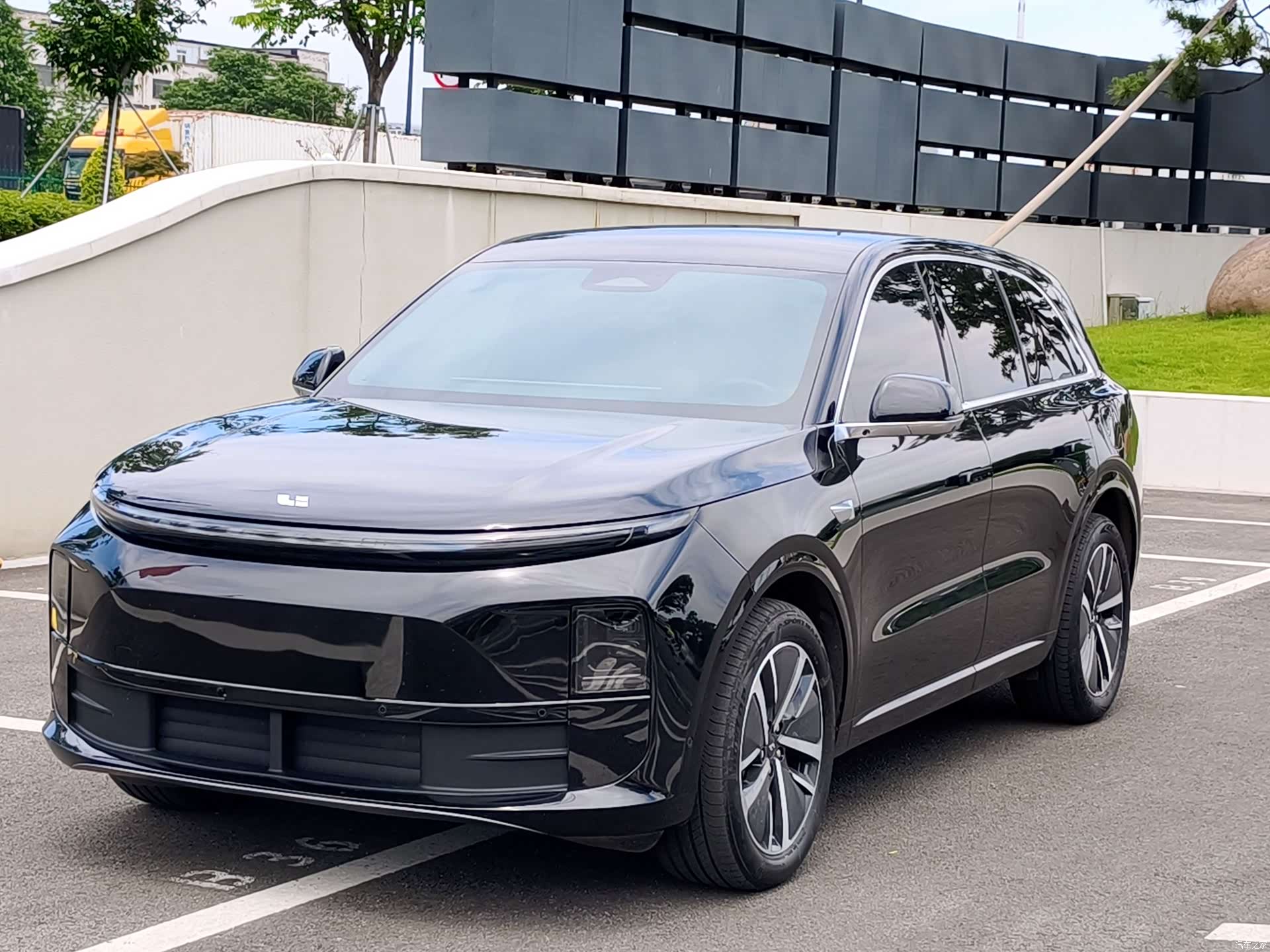 Li Auto L6, 2025 1