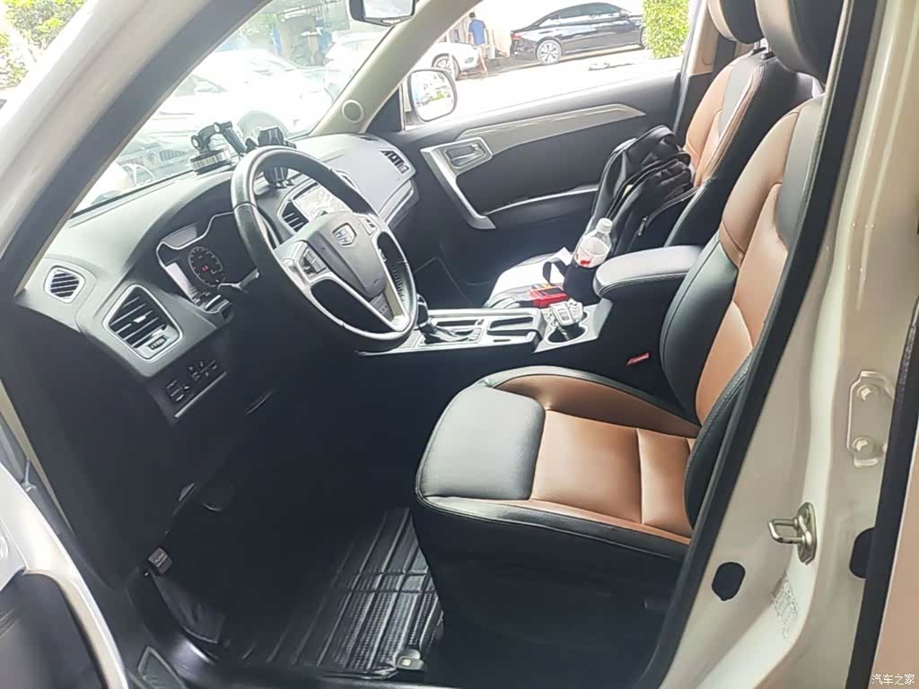 Geely X6, 2017 15