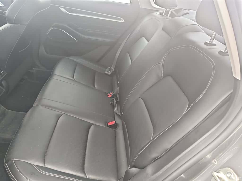 Geely Emgrand, 2023 17