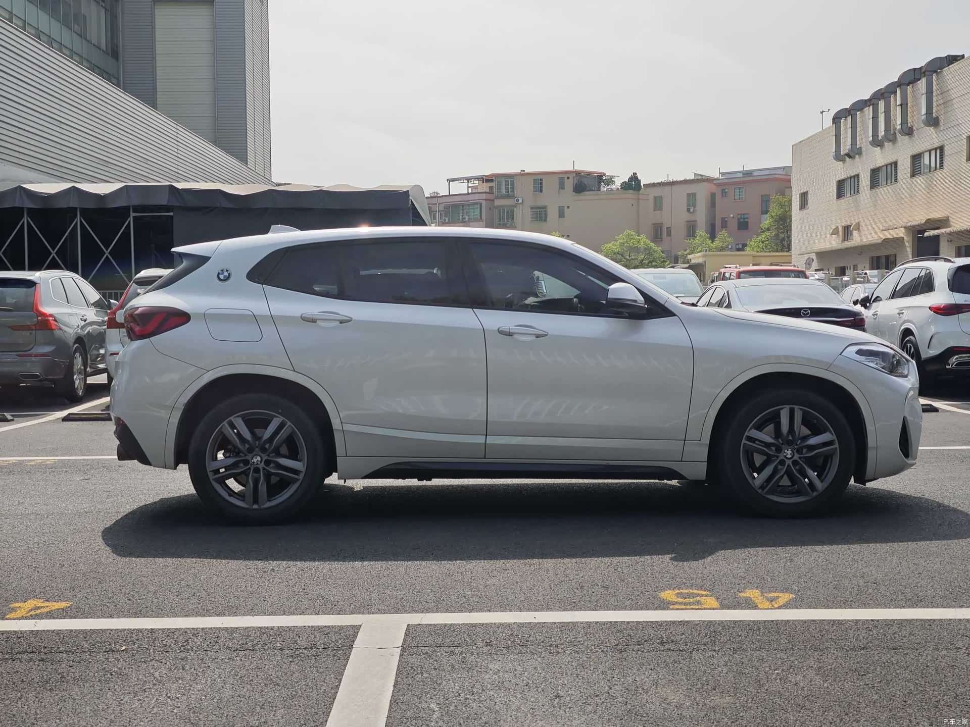 BMW X2, 2021 все фото