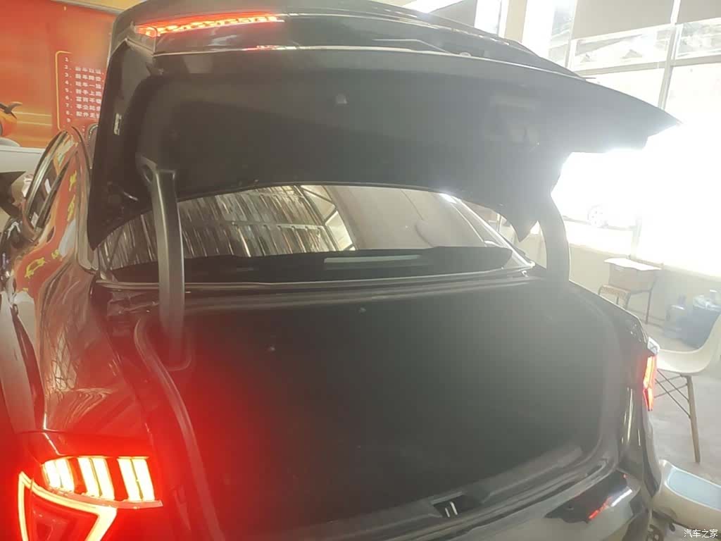 Lynk & Co 01, 2020 19