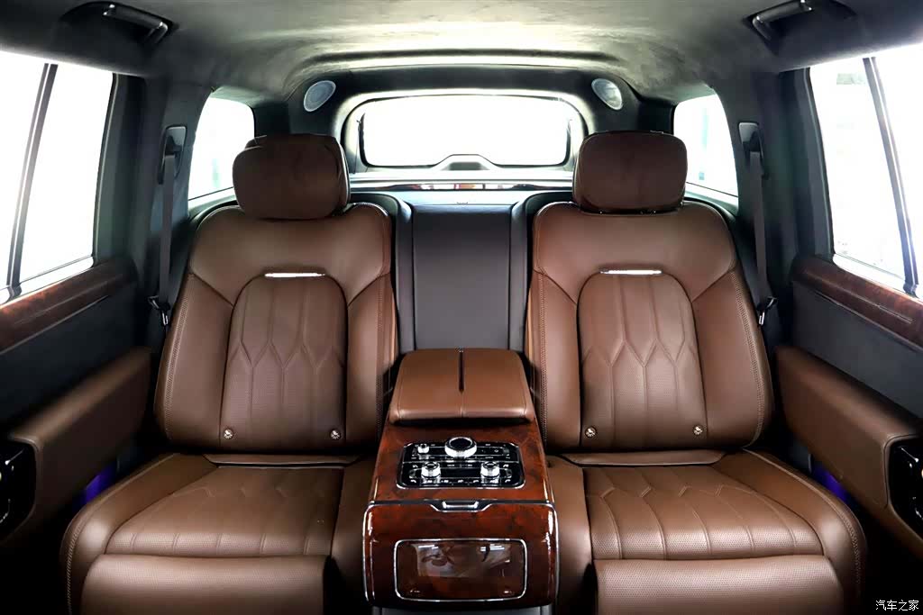 Hongqi 4, 2023 10
