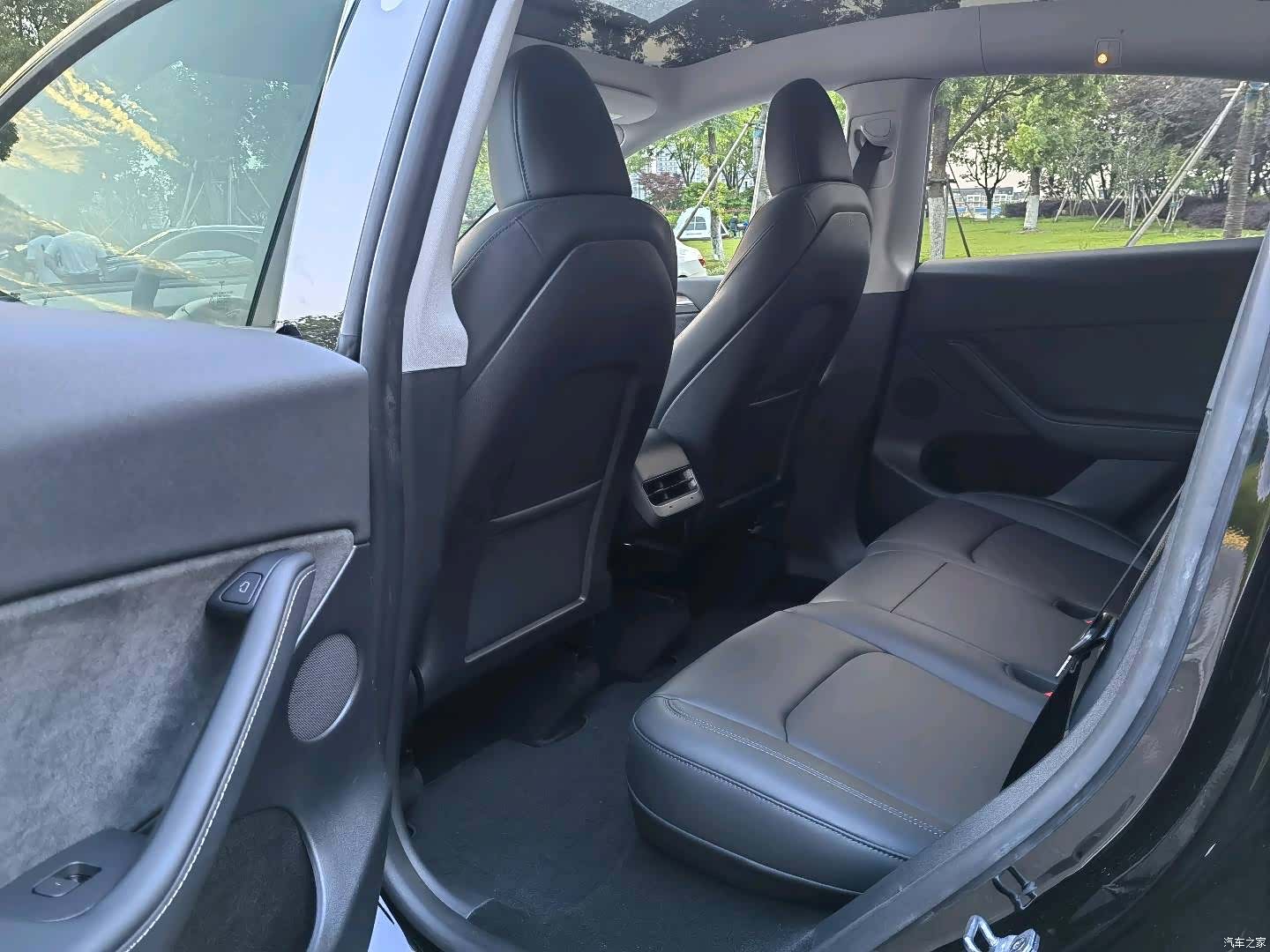 Tesla Model Y, 2022 8