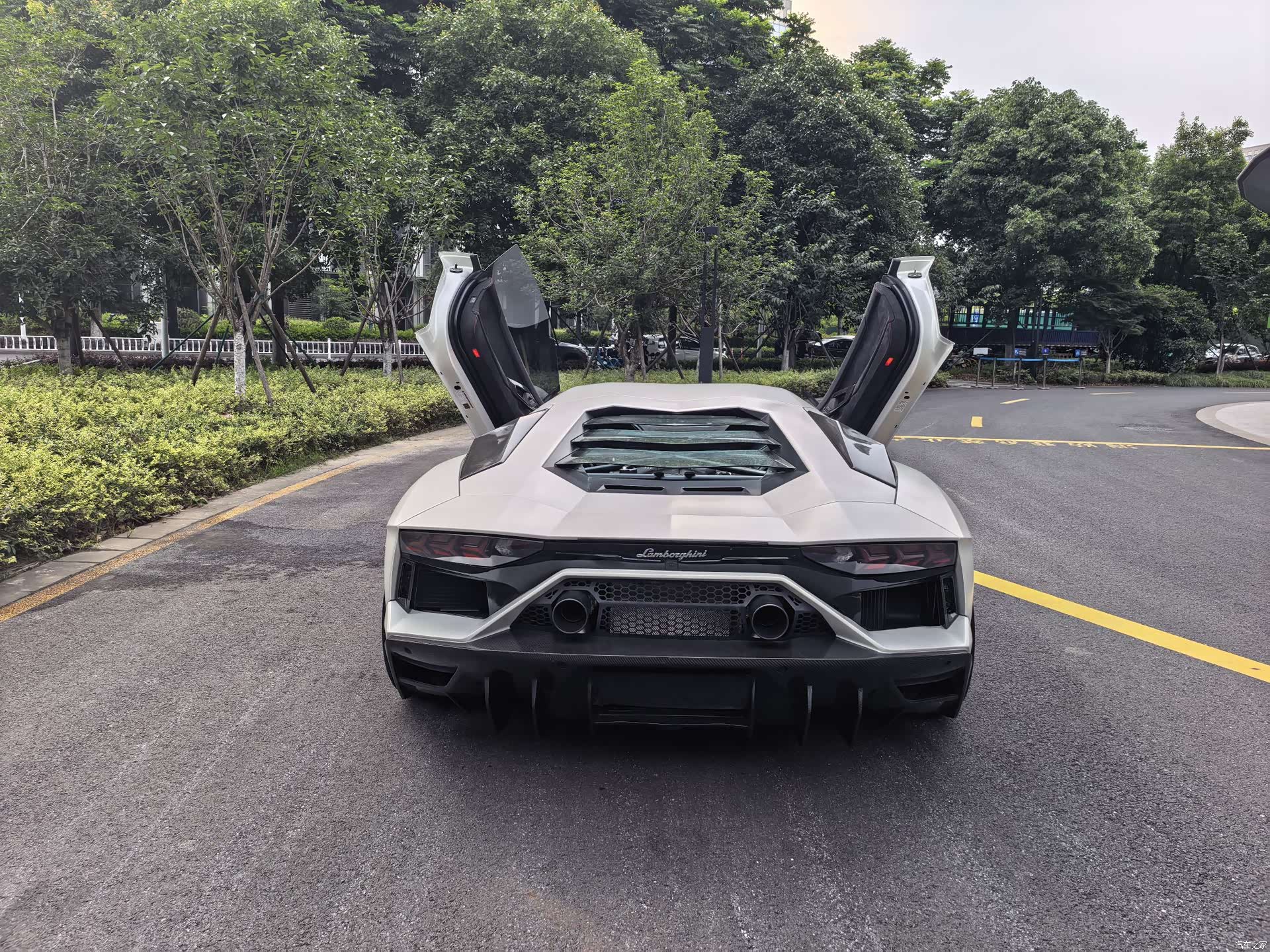 Lamborghini Aventador, 2013 14