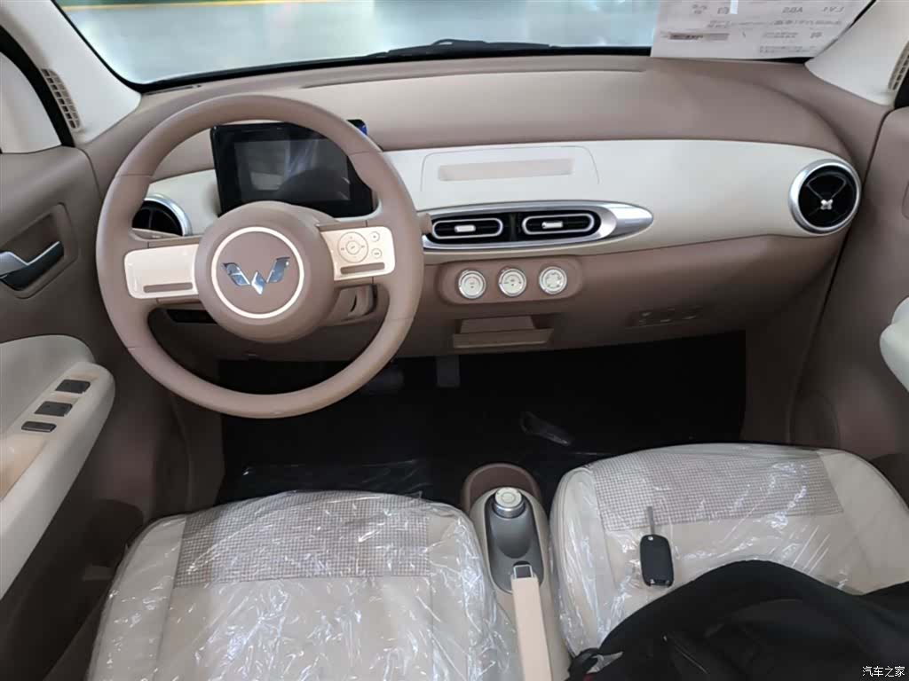 Wuling MINIEV, 2026 10