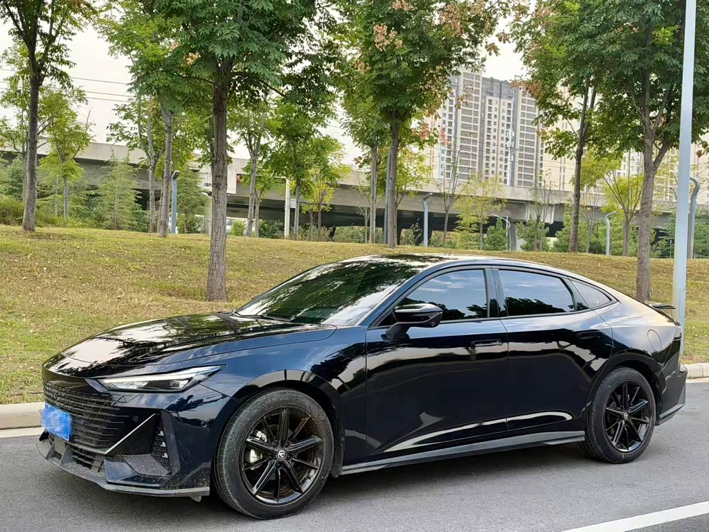 Changan UNI-V 2022 1.5T Luxury