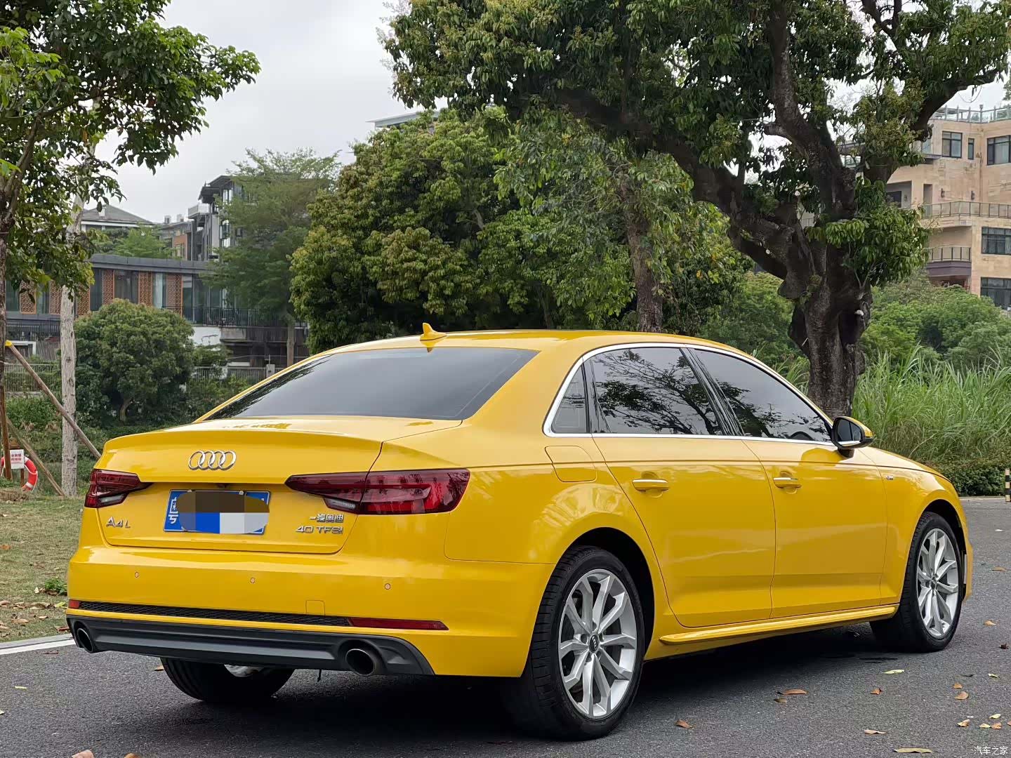 Audi A4L, 2018 7