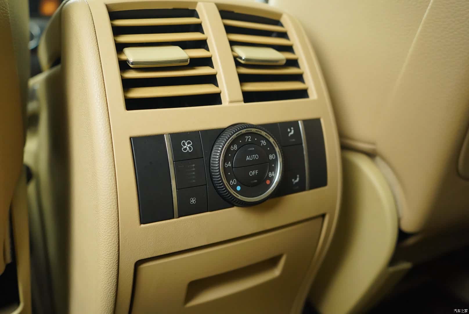 Mercedes-Benz GL-Class, 2013 13
