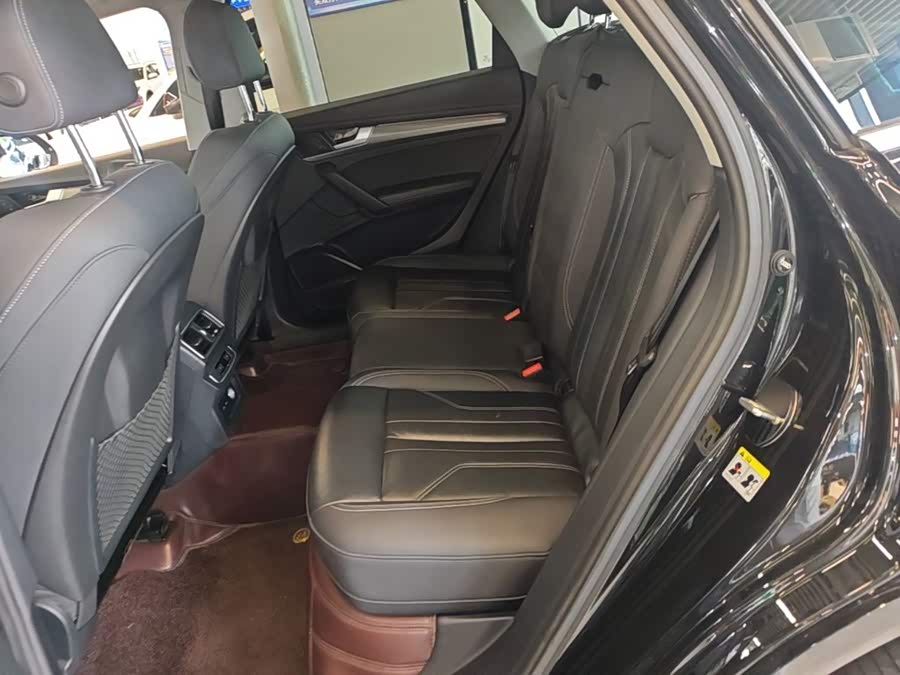 Audi Q5L 2022, фото 16