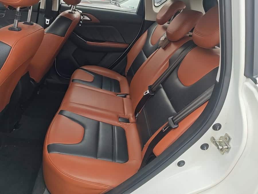 BAIC X35 2018, фото 17