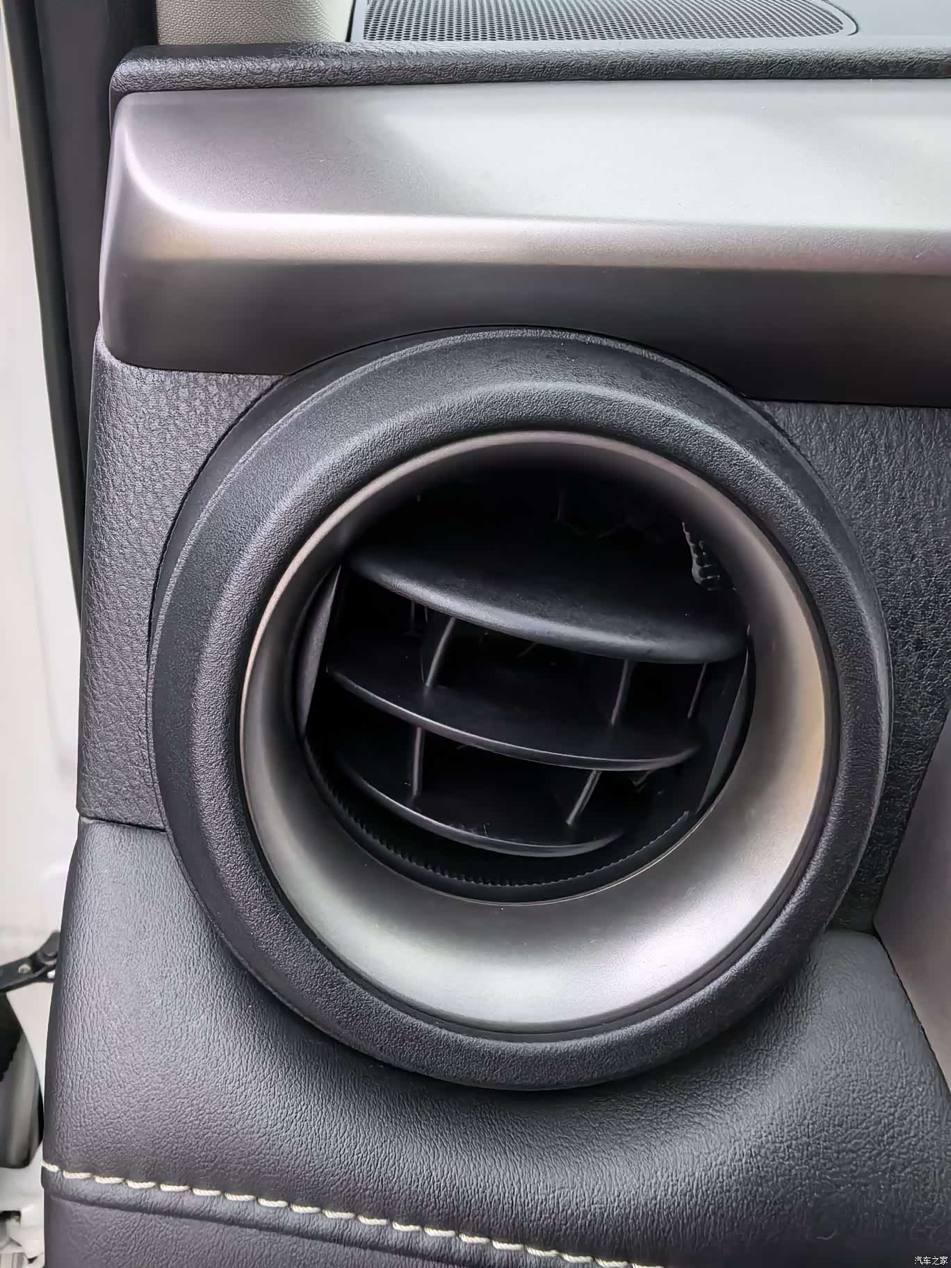 Toyota RAV4, 2016 15