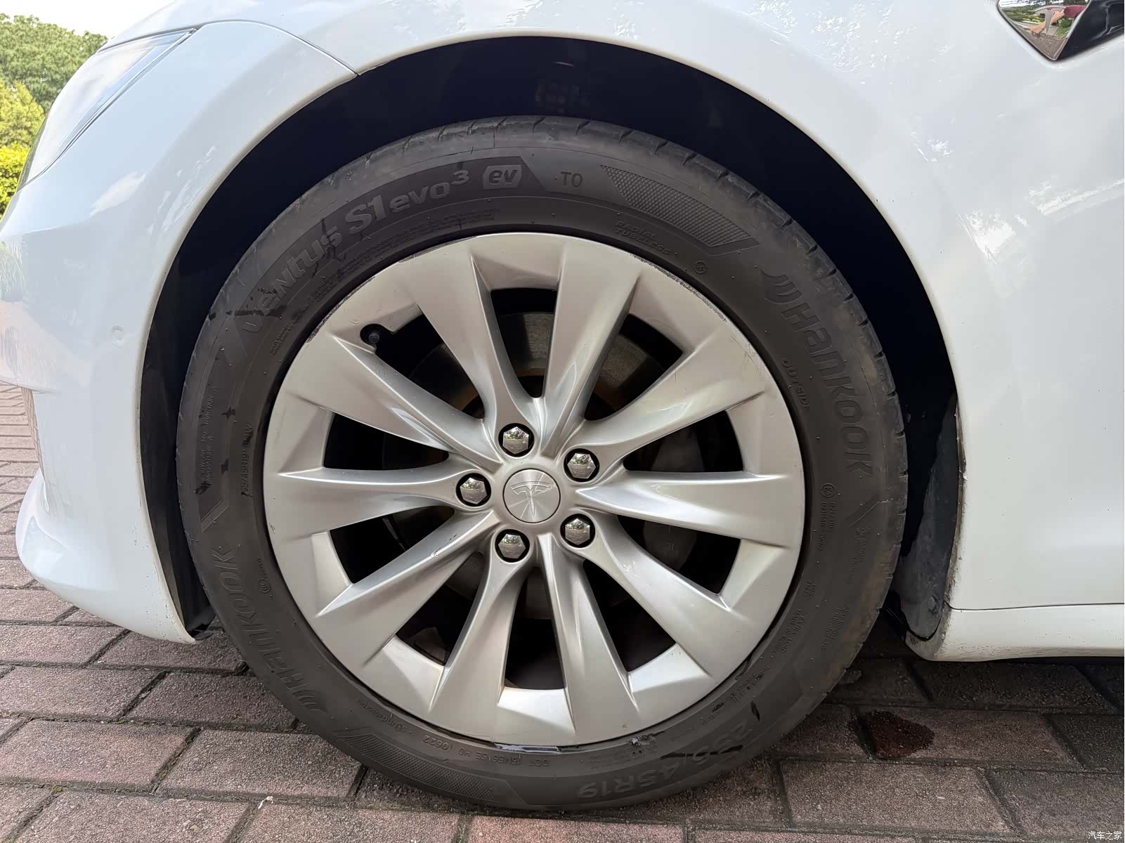 Tesla Model S, 2019 12