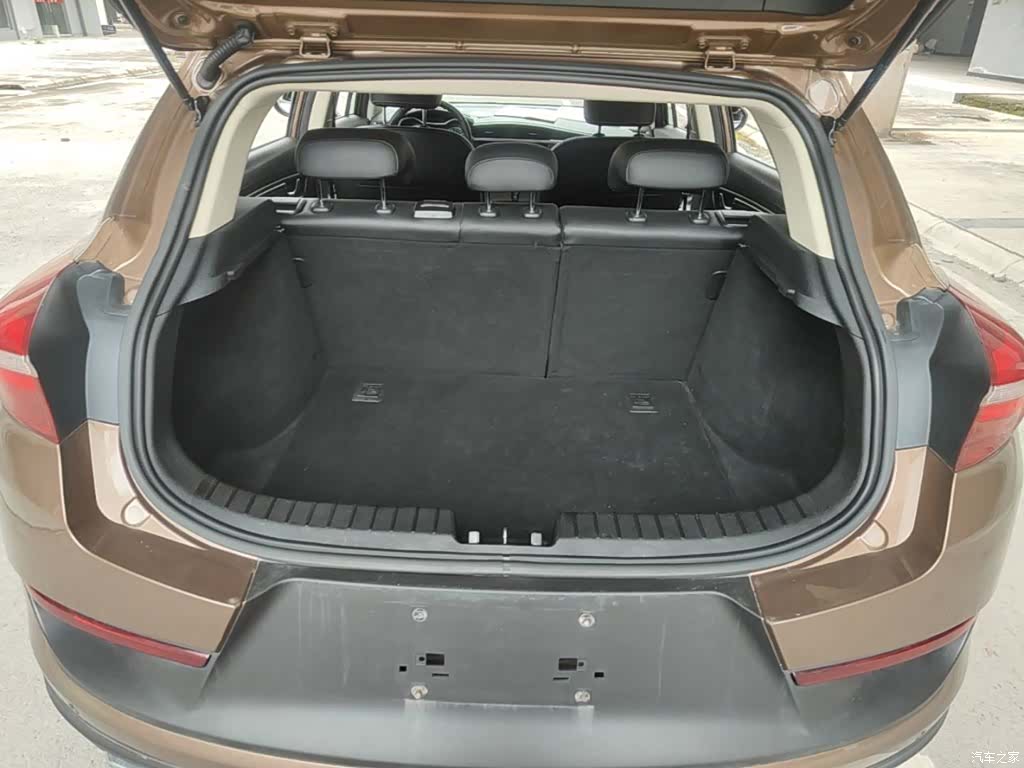 Geely Emgrand, 2016 19