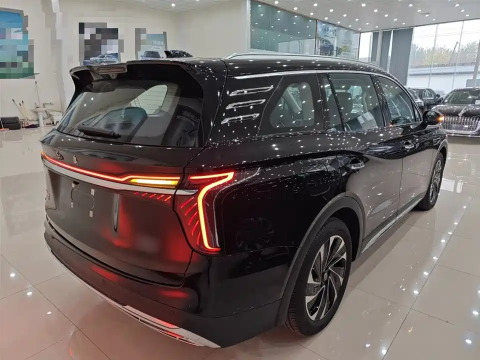 Hongqi HS7 PHEV
