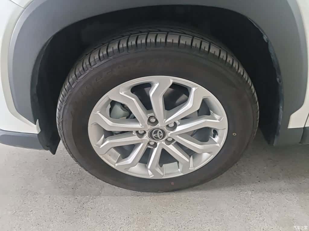 Toyota Frontlander, 2024 23