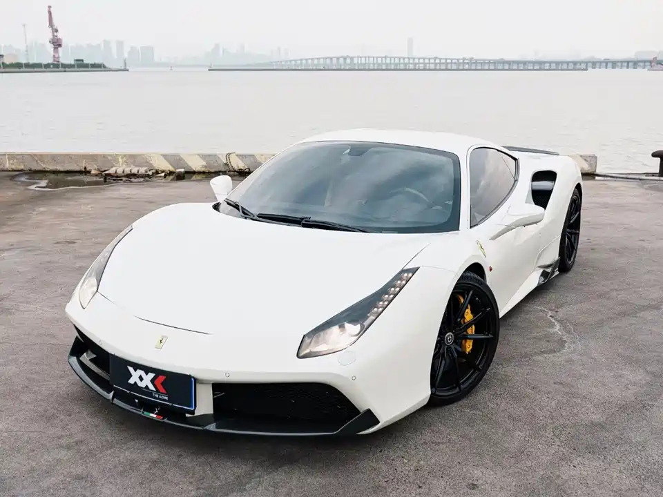 Ferrari 488