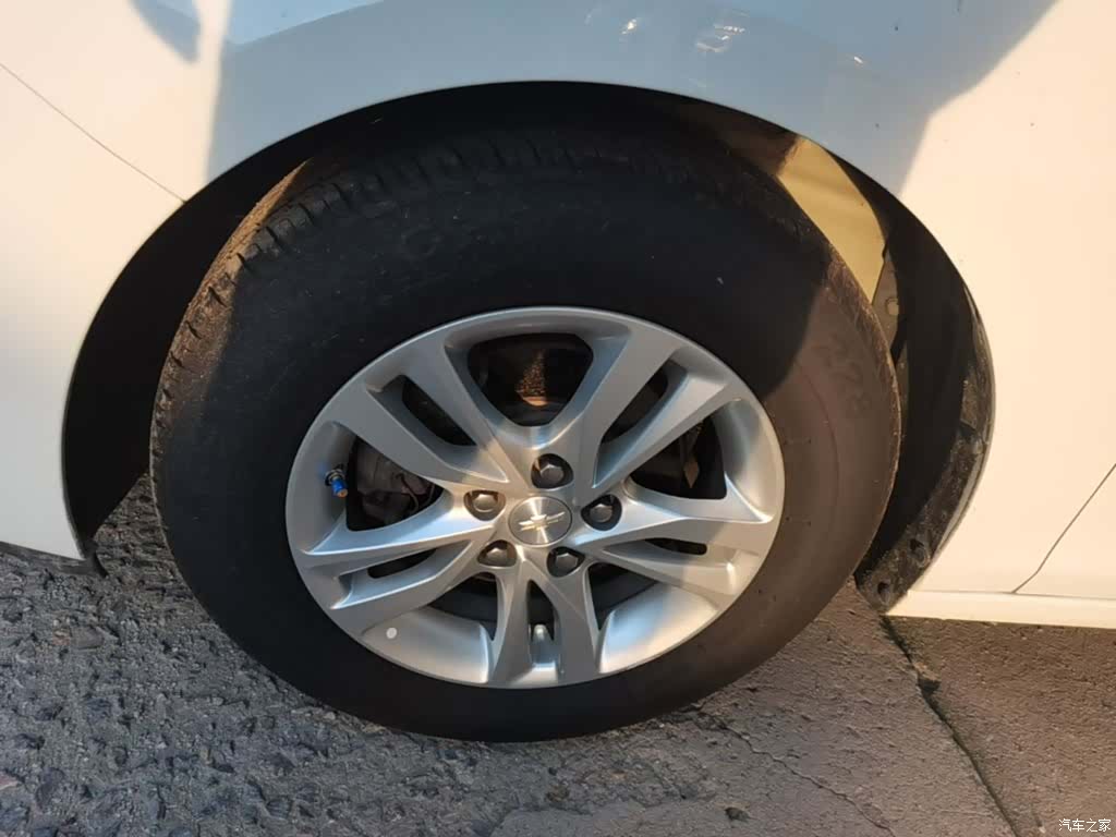 Chevrolet 320, 2018 23