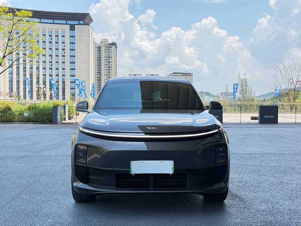 Li Auto L6