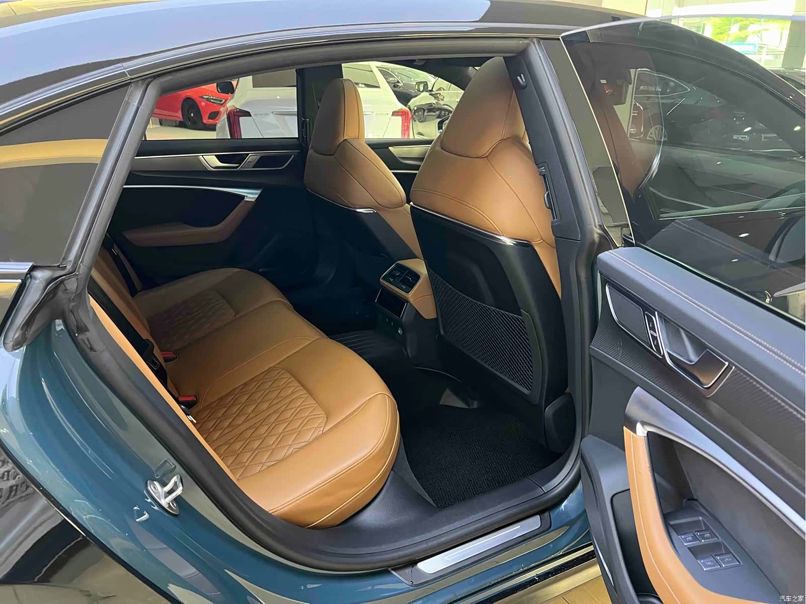 Audi A7L, 2021 7