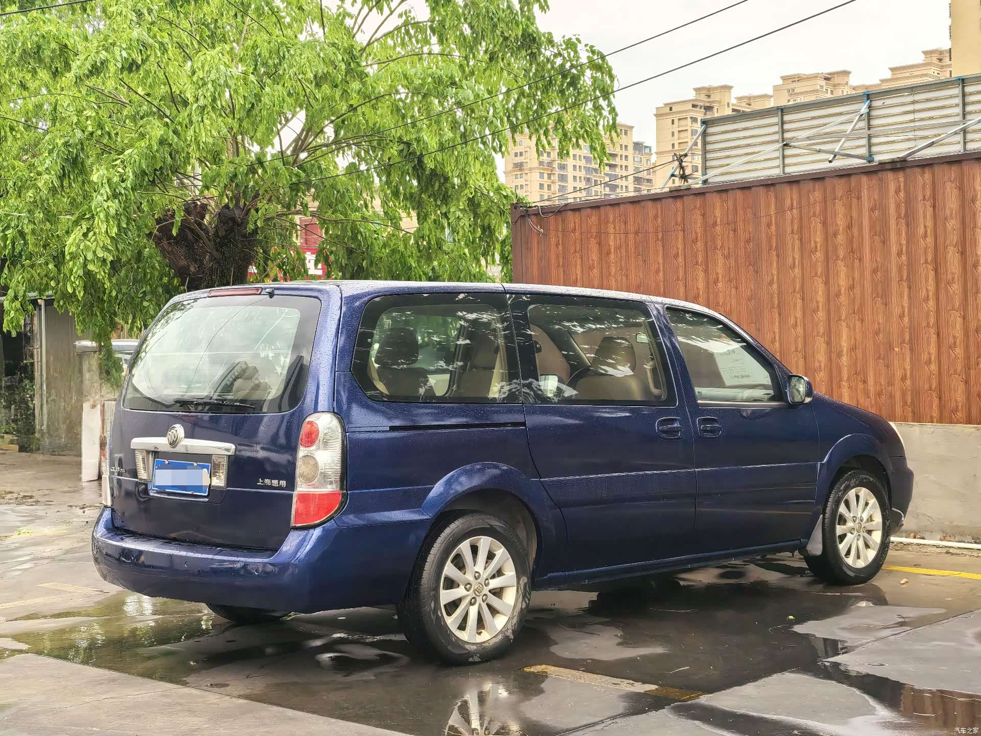 Buick GL8, 2013 7